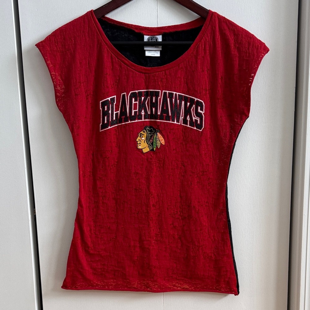 NHL Red Blackhawks Women's Short Sleeve Tee